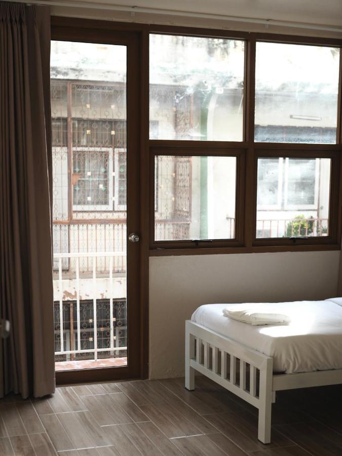 Krung Tone Hostel Bangkok Eksteriør bilde