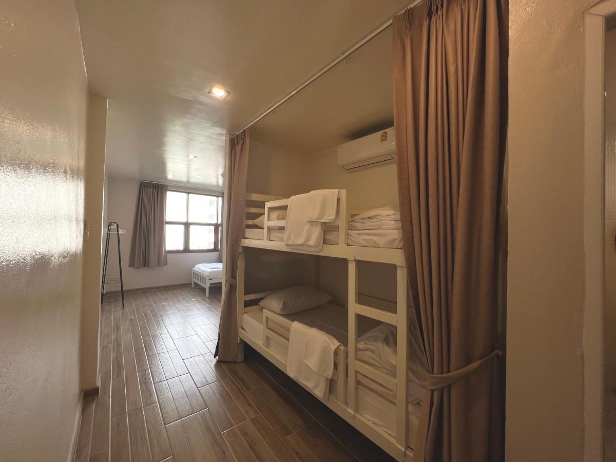 Krung Tone Hostel Bangkok Eksteriør bilde