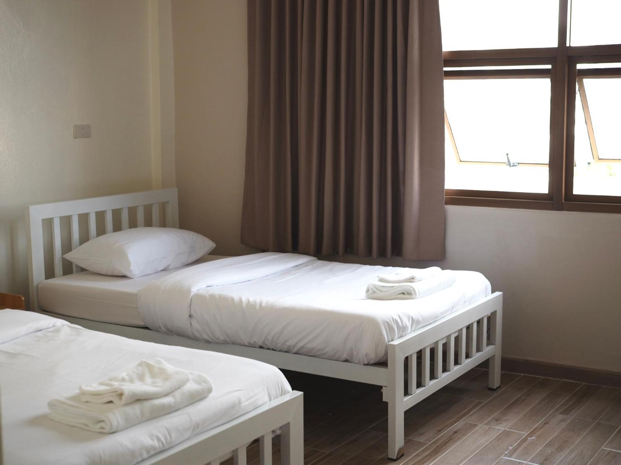 Krung Tone Hostel Bangkok Eksteriør bilde